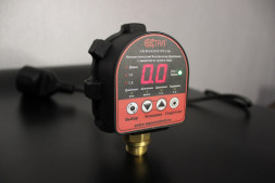 Автоматический контроллер давления воды Акваконтроль Extra АКД-10-1.5